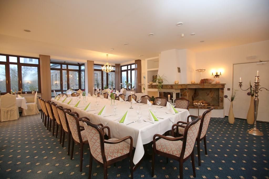 מונטבאור Hotel Am Peterstor מראה חיצוני תמונה