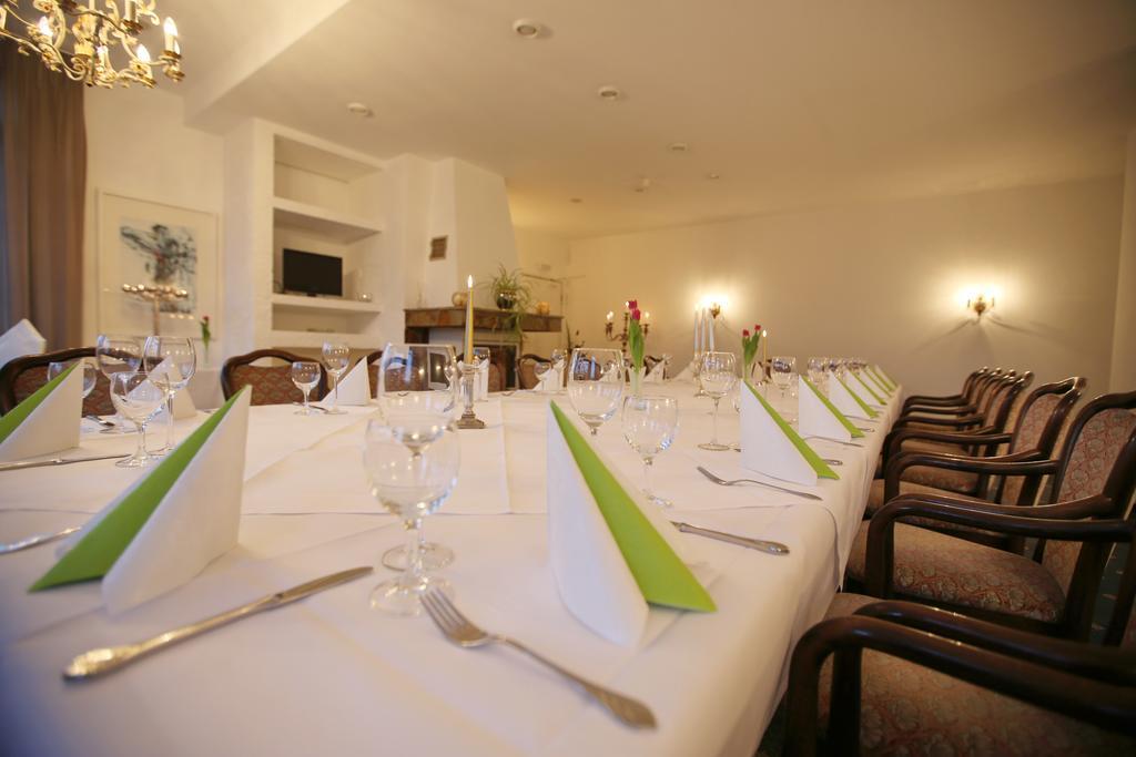מונטבאור Hotel Am Peterstor מראה חיצוני תמונה