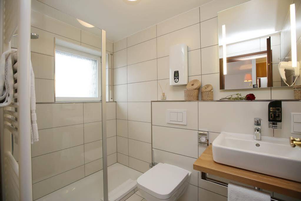 מונטבאור Hotel Am Peterstor מראה חיצוני תמונה